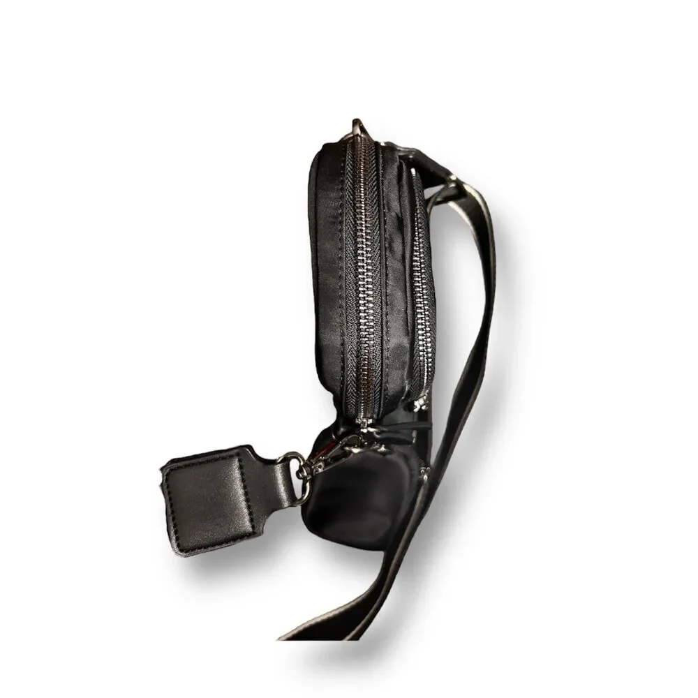 Chico's Black Cell Phone Crossbody Bag‎ Adjustable Strap Detachable Pouch